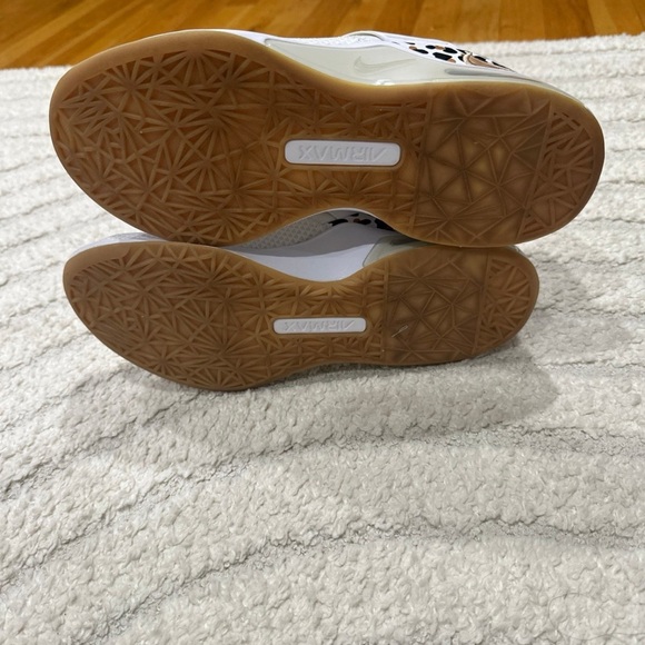 Nike Air Max Women’s Bella leopard print sneakers - Picture 6 of 6